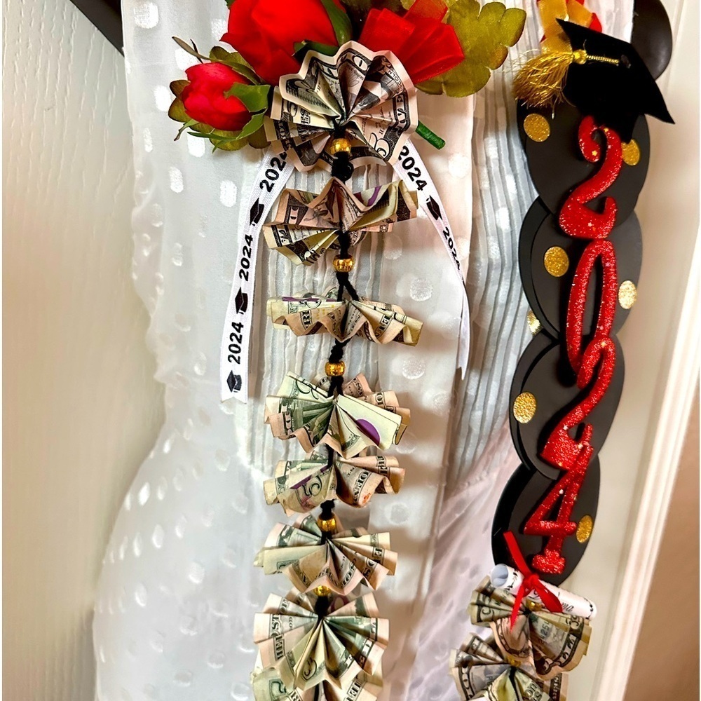 Custom Made Money Leis for Birthday or Graduation.